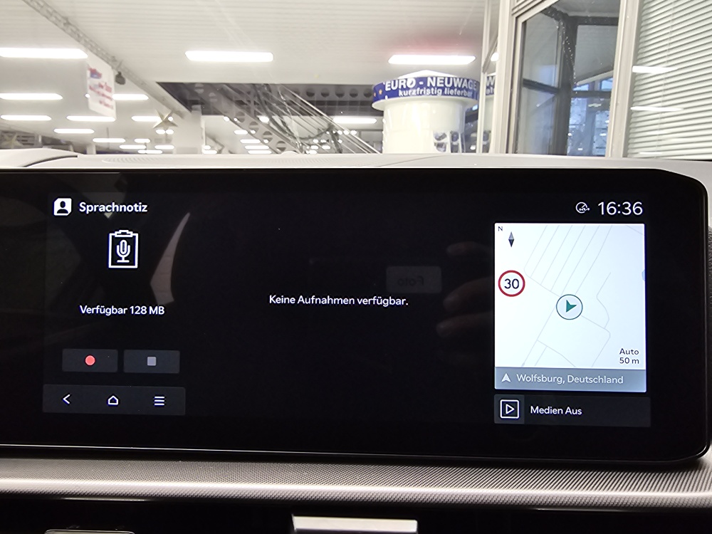 Kia Sportage  bei Hoffmann Automobile in Wolfsburg kaufen und sofort mitnehmen - Bild 14