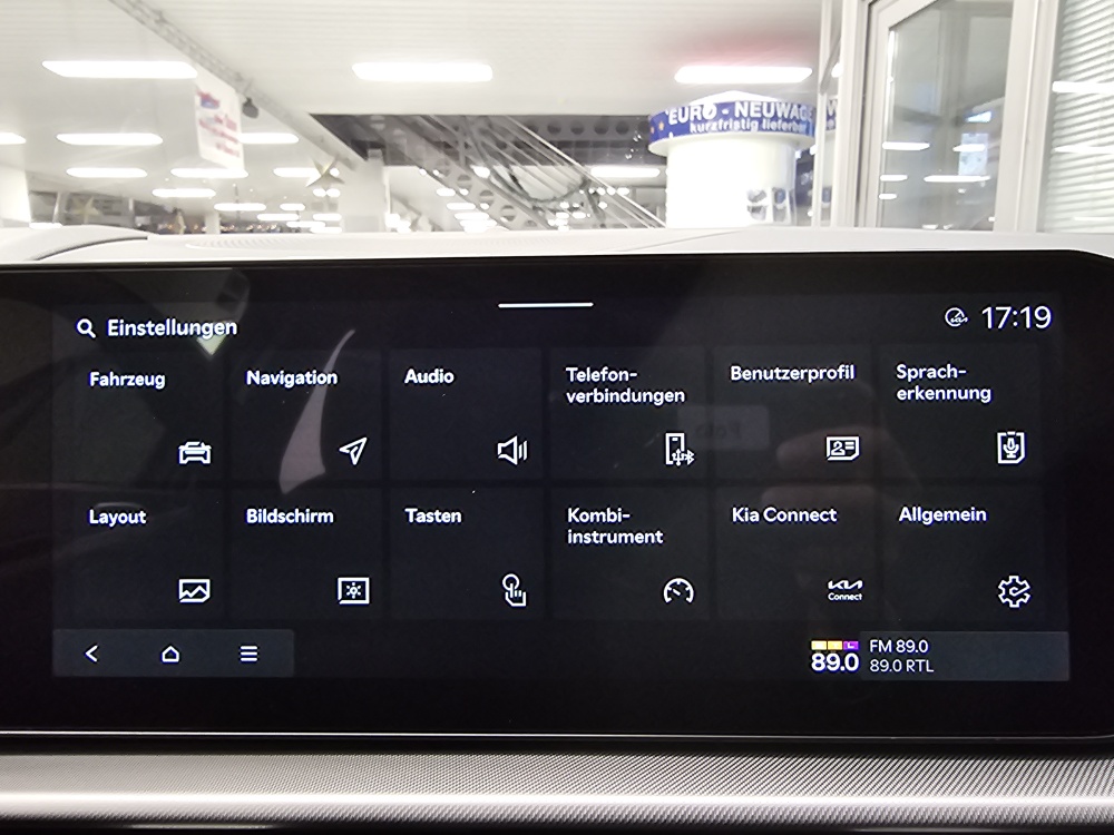 Kia Sportage bei Hoffmann Automobile in Wolfsburg kaufen und sofort mitnehmen - Bild 15