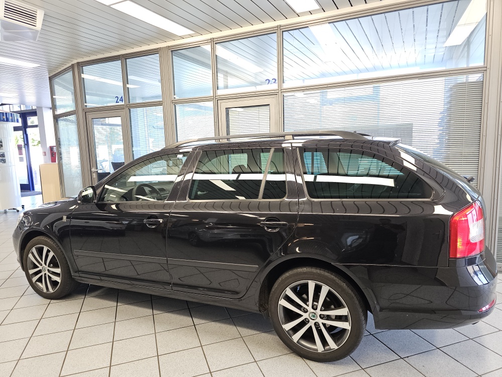 Skoda Octavia Combi  bei Hoffmann Automobile in Wolfsburg kaufen und sofort mitnehmen - Bild 14