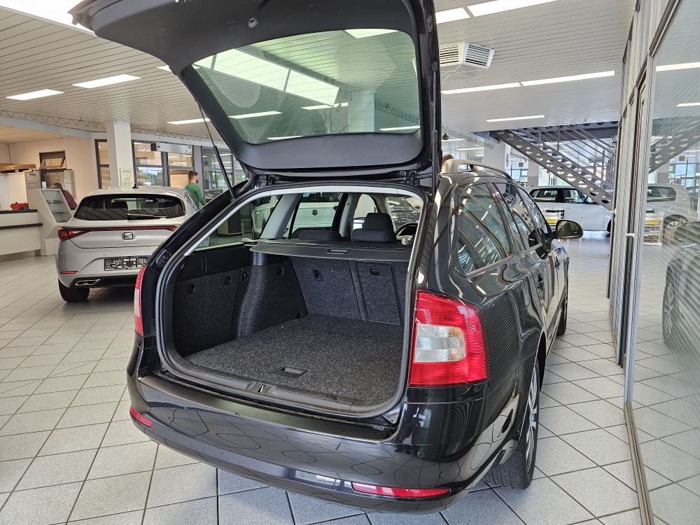 Skoda Octavia Combi  bei Hoffmann Automobile in Wolfsburg kaufen und sofort mitnehmen - Bild 2
