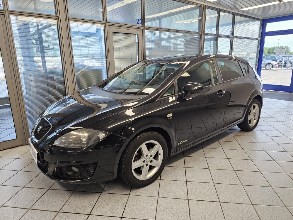 Seat Leon Copa für nur 2.900,- € bei Hoffmann Automobile in Wolfsburg kaufen und sofort mitnehmen