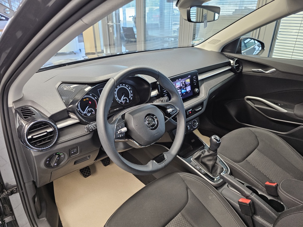 Skoda Fabia  bei Hoffmann Automobile in Wolfsburg kaufen und sofort mitnehmen - Bild 15