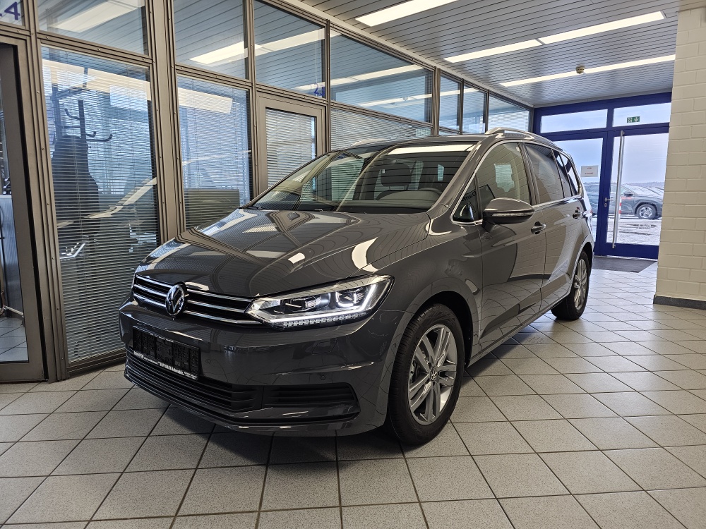VW Touran  für nur 36.900,- € bei Hoffmann Automobile in Wolfsburg kaufen und sofort mitnehmen