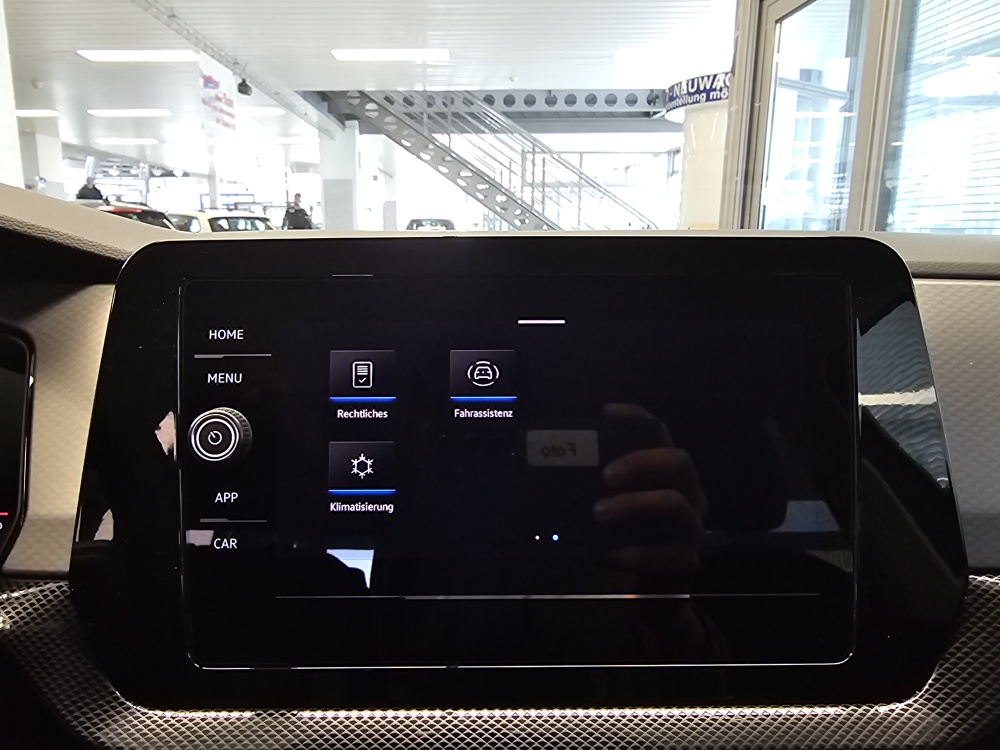 VW T-Cross bei Hoffmann Automobile in Wolfsburg kaufen und sofort mitnehmen - Bild 11