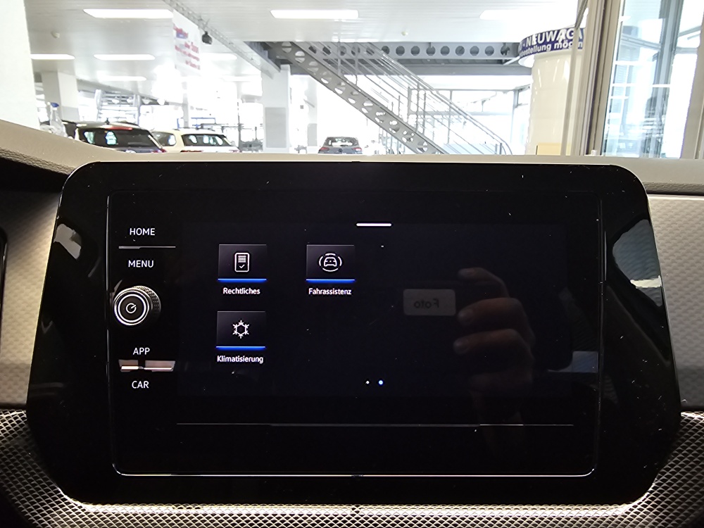 VW T-Cross bei Hoffmann Automobile in Wolfsburg kaufen und sofort mitnehmen - Bild 11