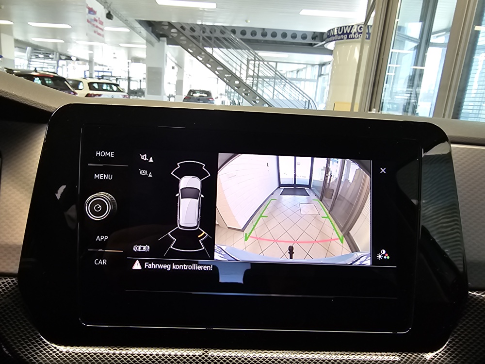 VW T-Cross bei Hoffmann Automobile in Wolfsburg kaufen und sofort mitnehmen - Bild 16