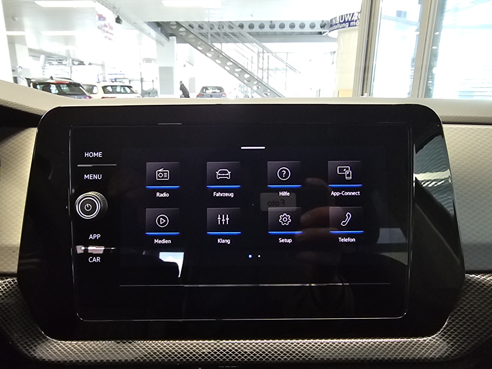 VW T-Cross bei Hoffmann Automobile in Wolfsburg kaufen und sofort mitnehmen - Bild 10