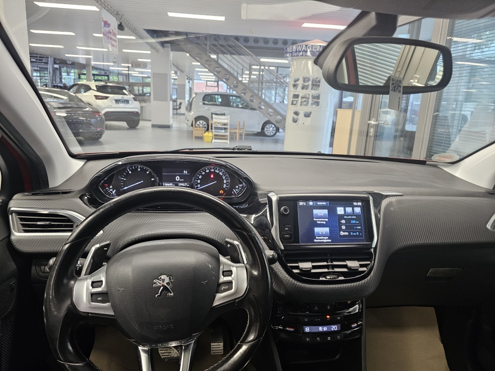 Peugeot 2008  bei Hoffmann Automobile in Wolfsburg kaufen und sofort mitnehmen - Bild 12