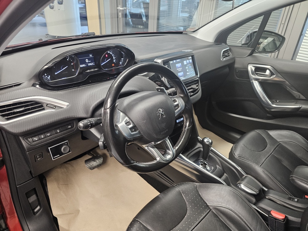 Peugeot 2008  bei Hoffmann Automobile in Wolfsburg kaufen und sofort mitnehmen - Bild 13