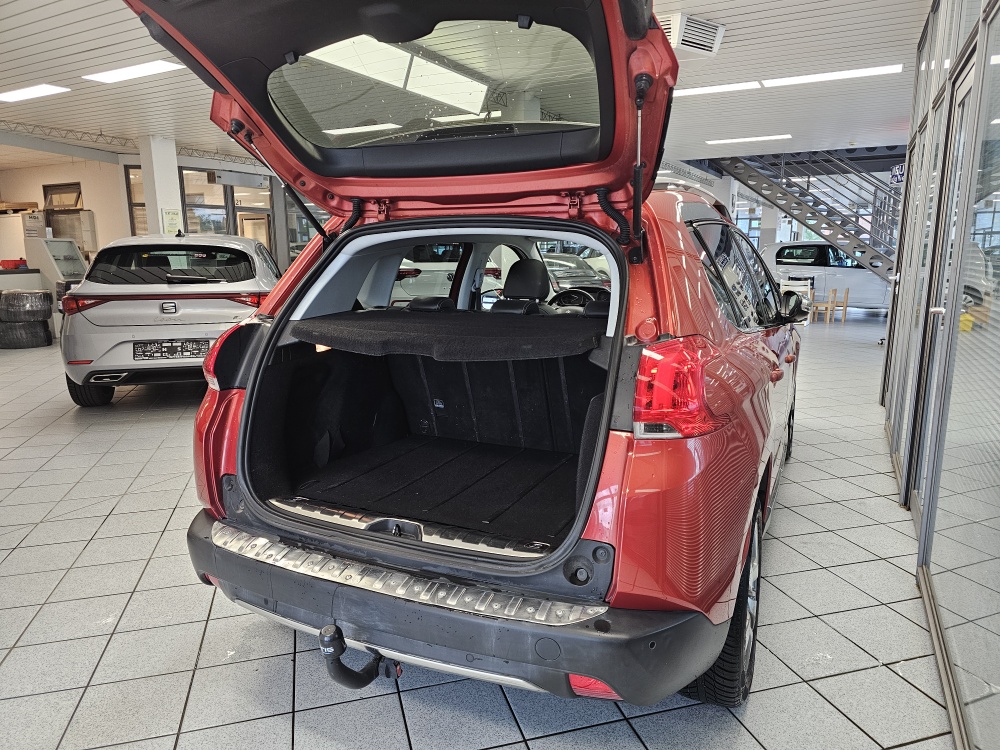 Peugeot 2008  bei Hoffmann Automobile in Wolfsburg kaufen und sofort mitnehmen - Bild 2
