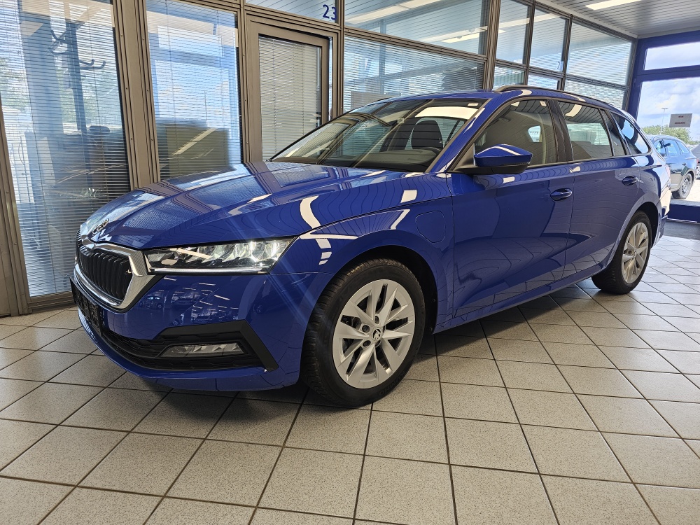 Skoda Octavia Combi  bei Hoffmann Automobile in Wolfsburg kaufen und sofort mitnehmen - Bild 1