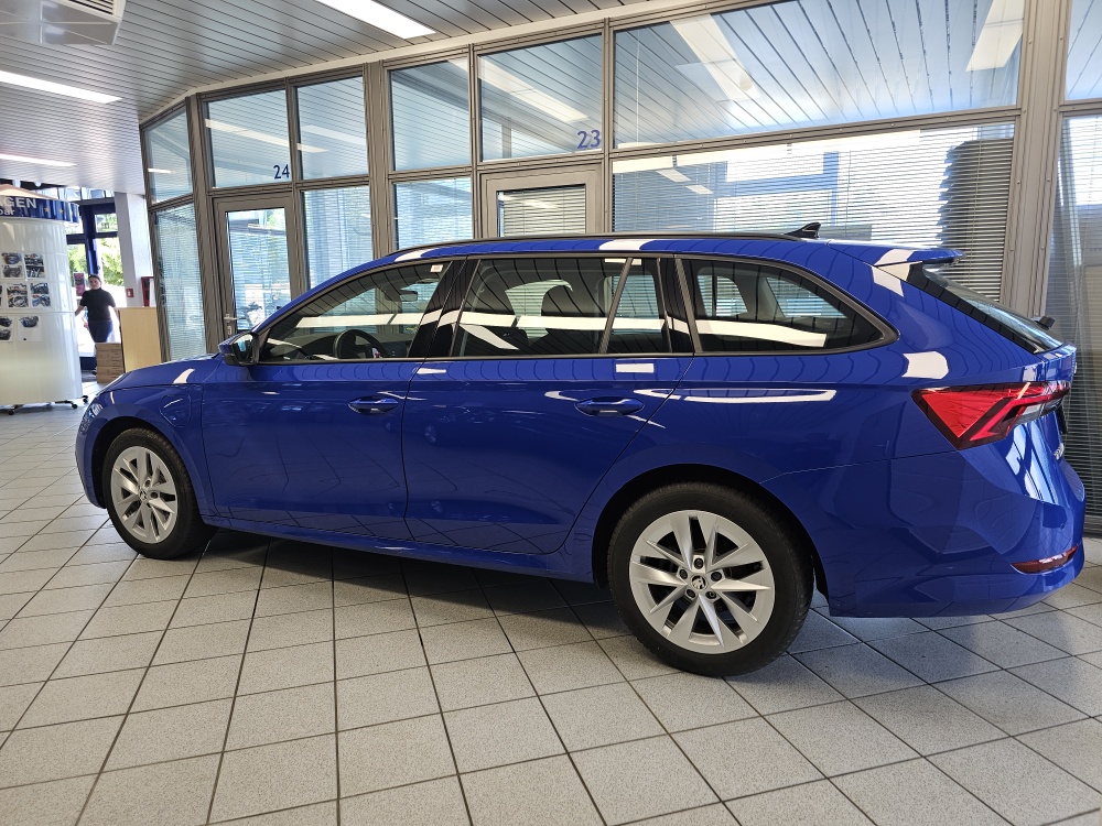 Skoda Octavia Combi  bei Hoffmann Automobile in Wolfsburg kaufen und sofort mitnehmen - Bild 23
