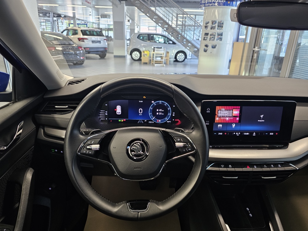 Skoda Octavia Combi  bei Hoffmann Automobile in Wolfsburg kaufen und sofort mitnehmen - Bild 17