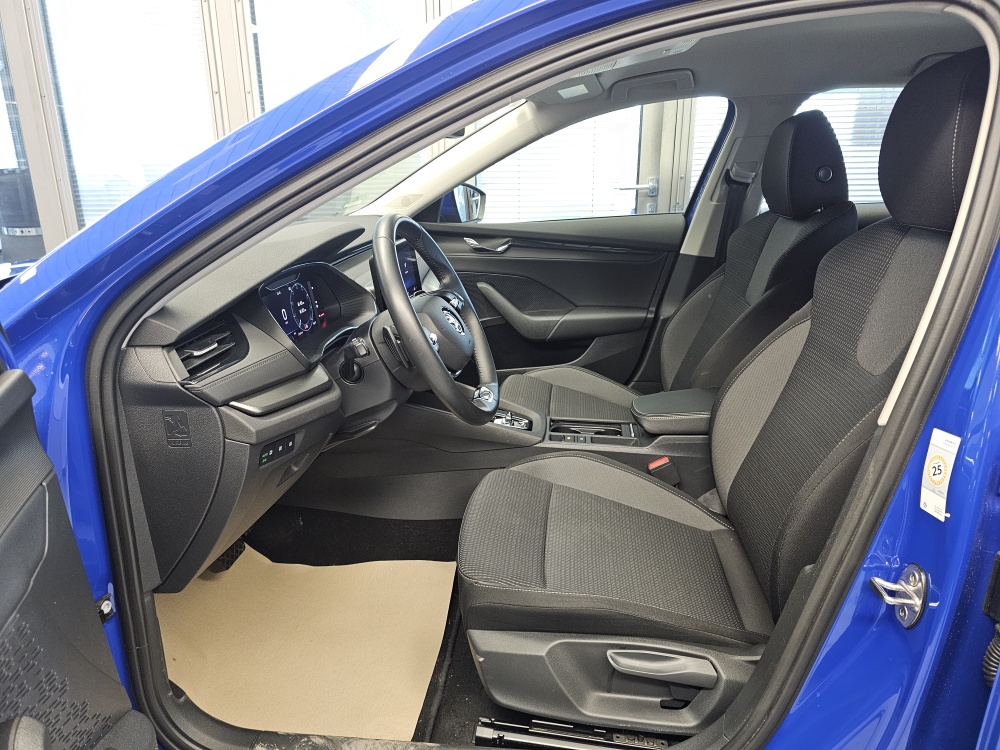 Skoda Octavia Combi  bei Hoffmann Automobile in Wolfsburg kaufen und sofort mitnehmen - Bild 20