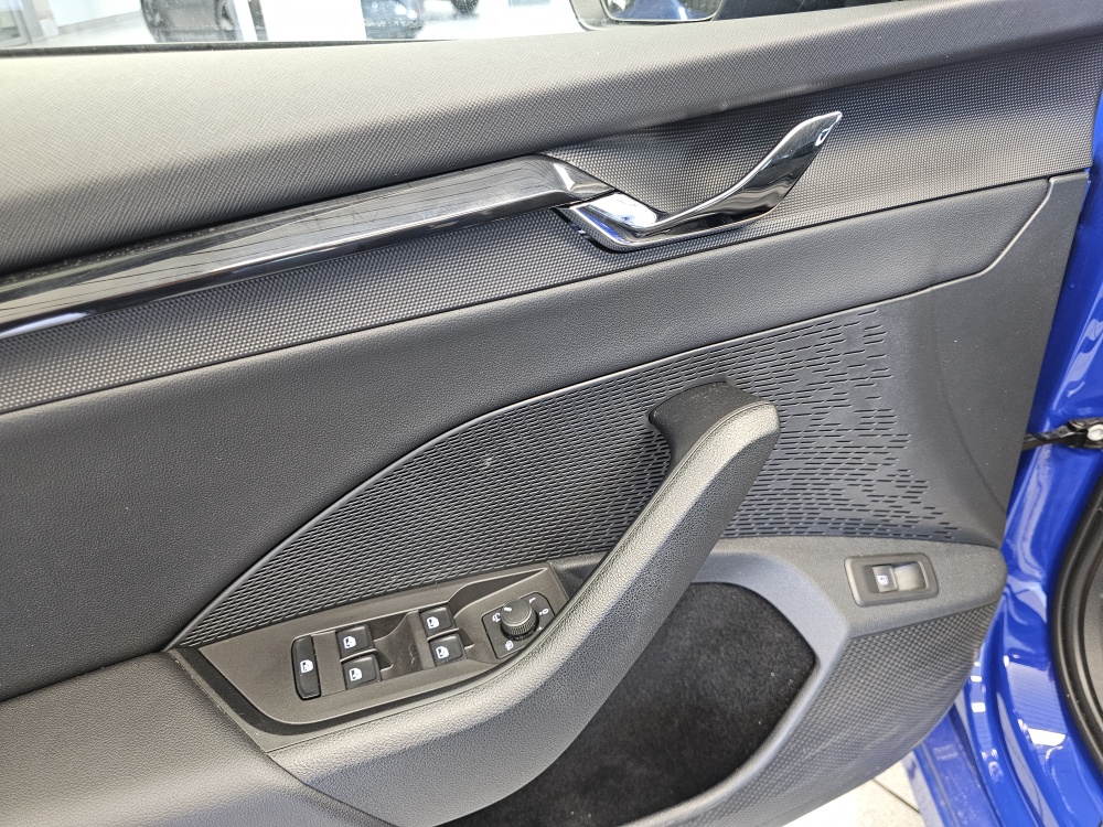 Skoda Octavia Combi  bei Hoffmann Automobile in Wolfsburg kaufen und sofort mitnehmen - Bild 21