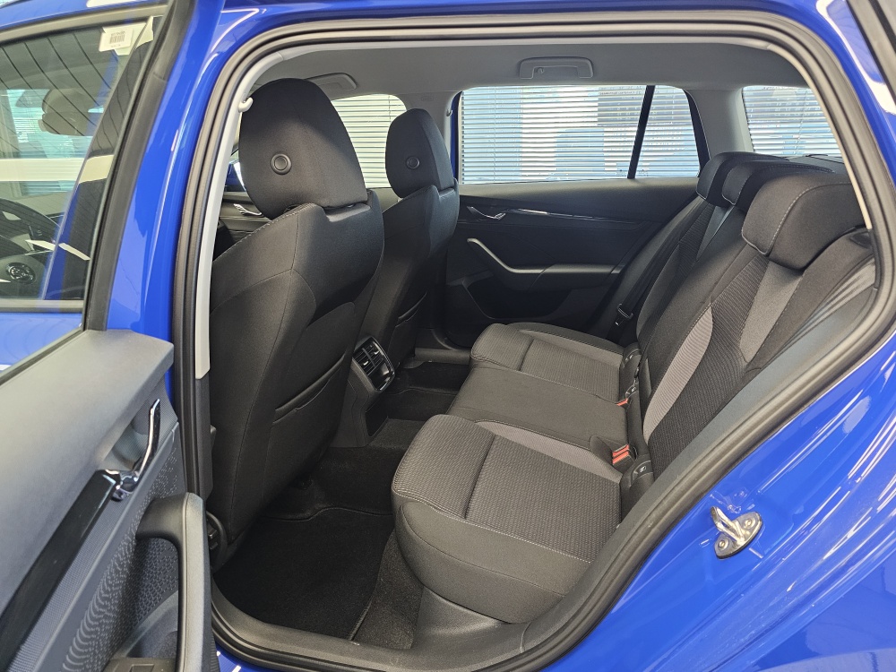 Skoda Octavia Combi  bei Hoffmann Automobile in Wolfsburg kaufen und sofort mitnehmen - Bild 5