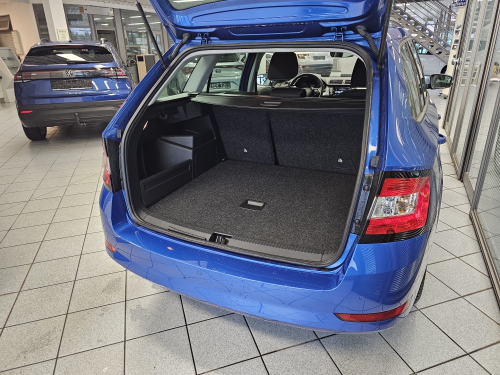 Skoda Fabia Combi  bei Hoffmann Automobile in Wolfsburg kaufen und sofort mitnehmen - Bild 2