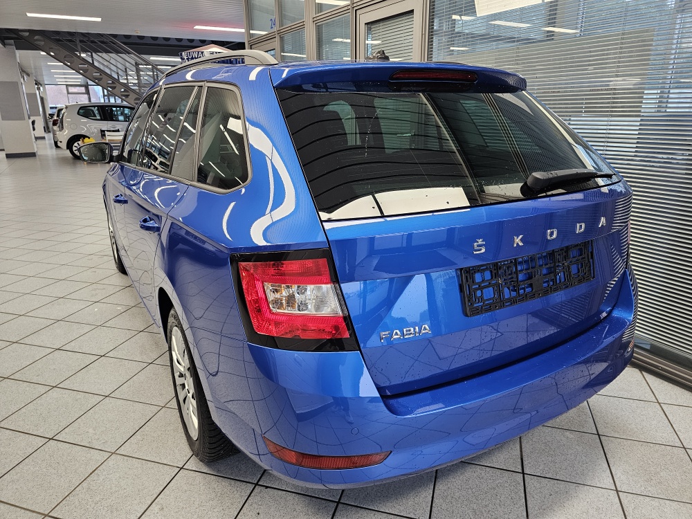 Skoda Fabia Combi  bei Hoffmann Automobile in Wolfsburg kaufen und sofort mitnehmen - Bild 3