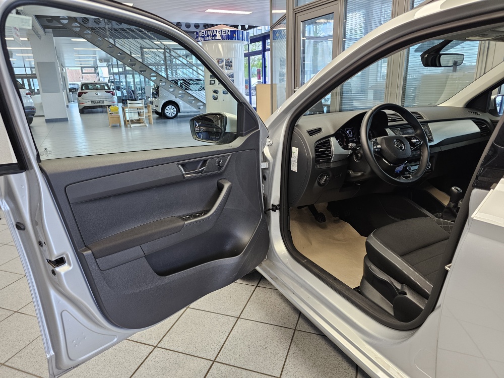 Skoda Fabia Combi  bei Hoffmann Automobile in Wolfsburg kaufen und sofort mitnehmen - Bild 19