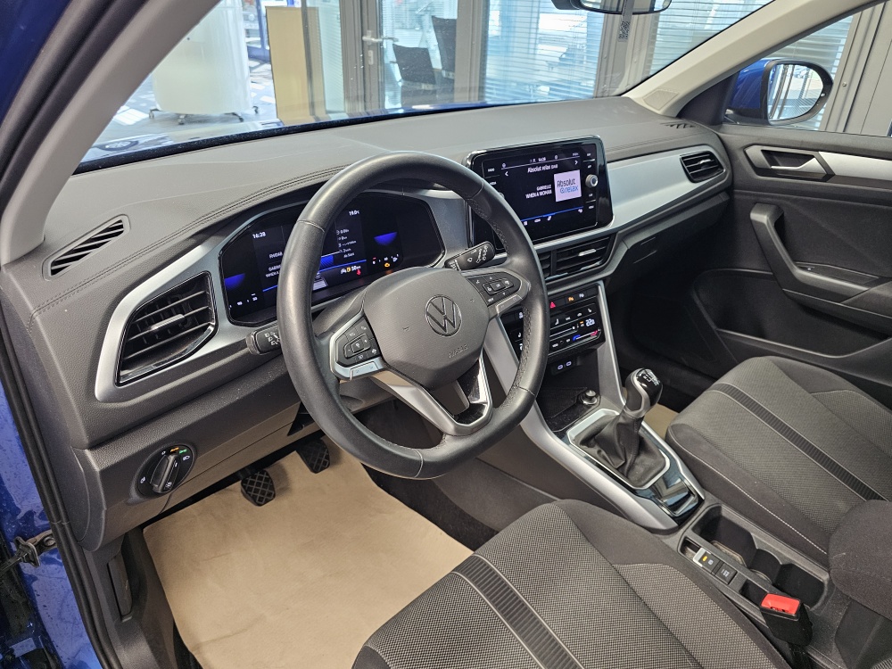 VW T-Roc  bei Hoffmann Automobile in Wolfsburg kaufen und sofort mitnehmen - Bild 16