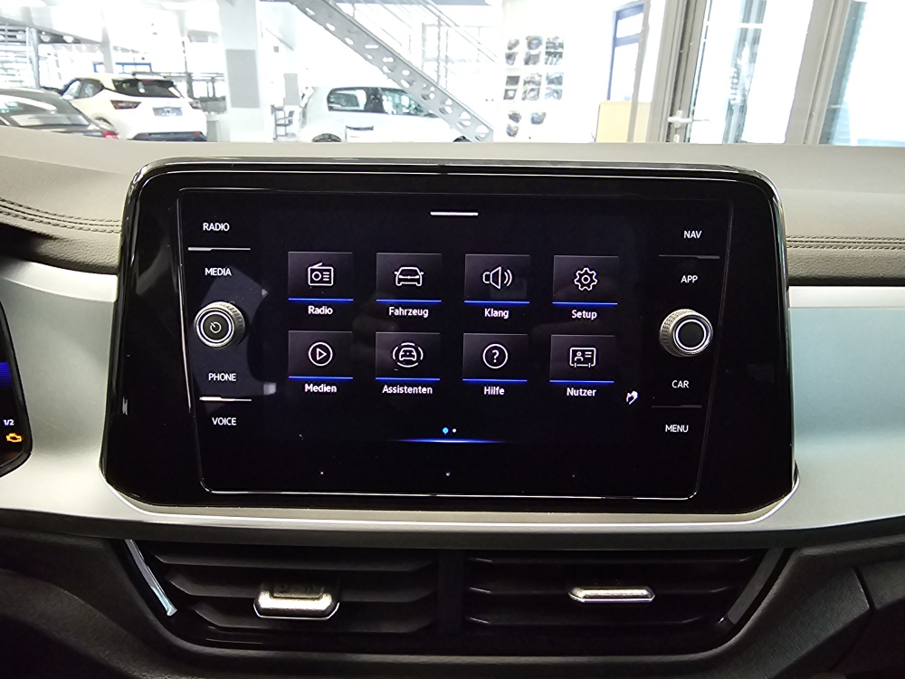 VW T-Roc  bei Hoffmann Automobile in Wolfsburg kaufen und sofort mitnehmen - Bild 9