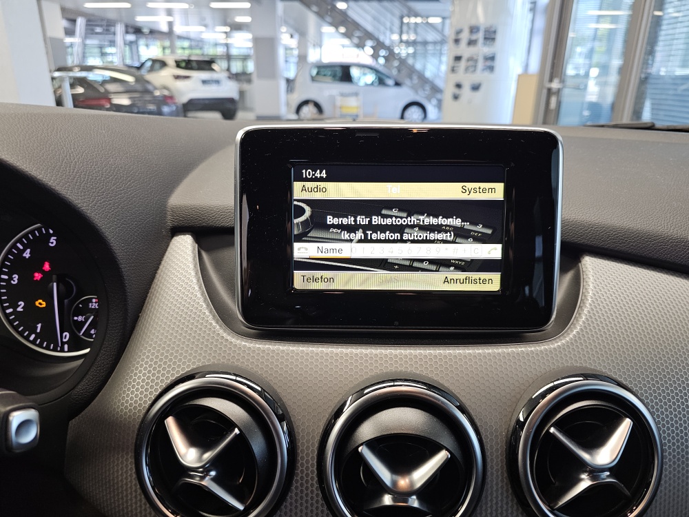 Mercedes-Benz B 200  bei Hoffmann Automobile in Wolfsburg kaufen und sofort mitnehmen - Bild 11
