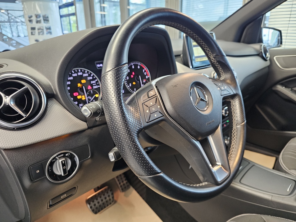 Mercedes-Benz B 200  bei Hoffmann Automobile in Wolfsburg kaufen und sofort mitnehmen - Bild 15