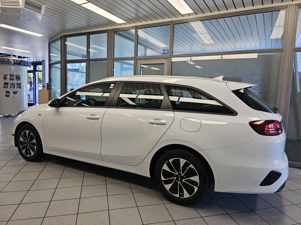 Kia Ceed  bei Hoffmann Automobile in Wolfsburg kaufen und sofort mitnehmen - Bild 26