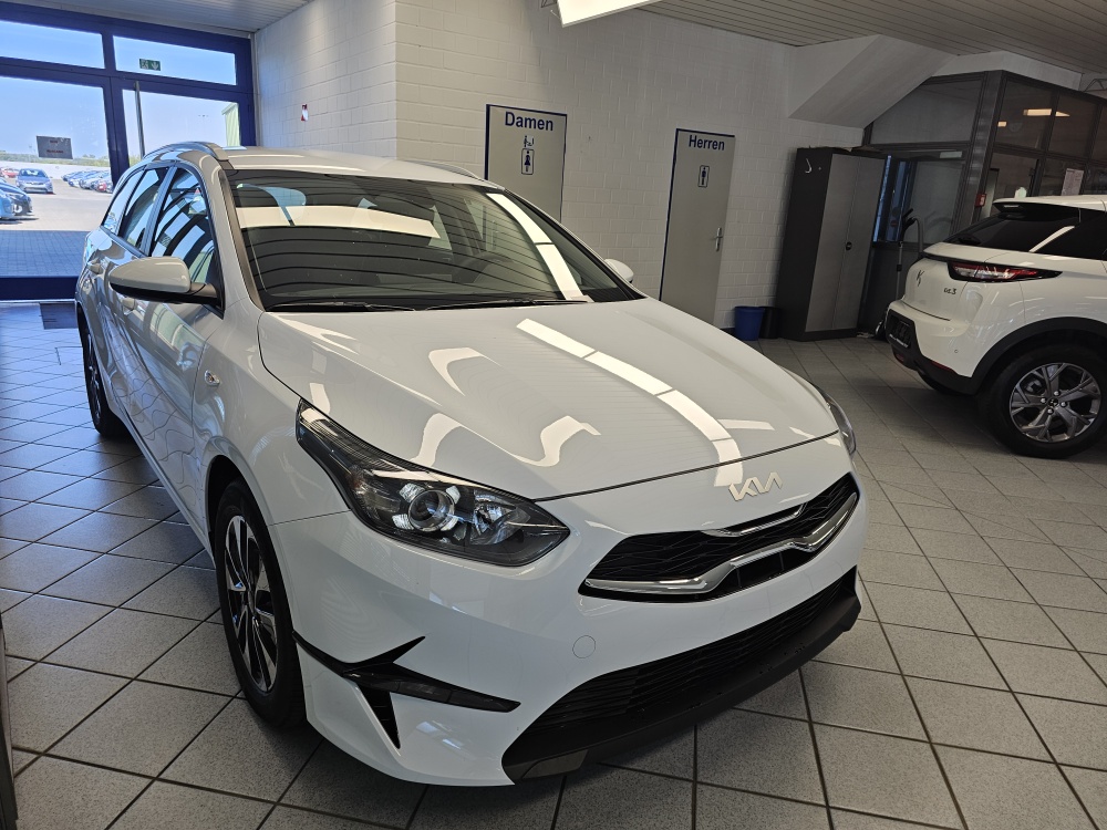 Kia Ceed  bei Hoffmann Automobile in Wolfsburg kaufen und sofort mitnehmen - Bild 29