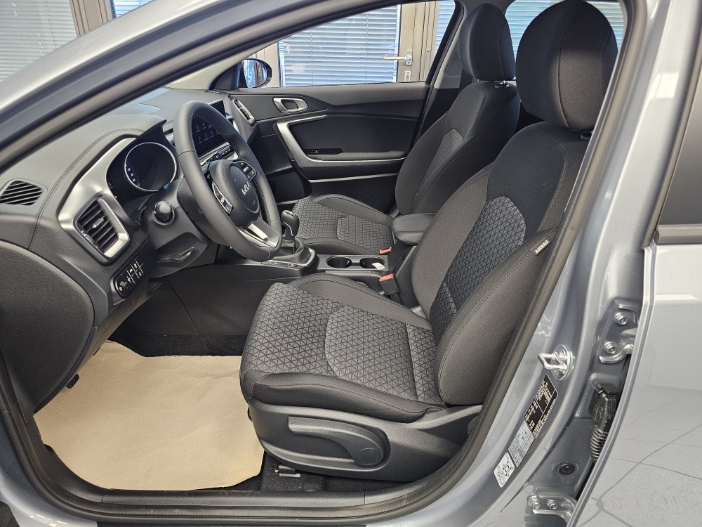 Kia Ceed  bei Hoffmann Automobile in Wolfsburg kaufen und sofort mitnehmen - Bild 23