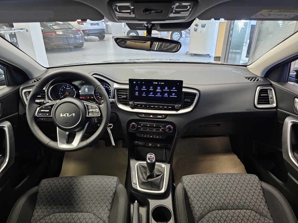 Kia Ceed  bei Hoffmann Automobile in Wolfsburg kaufen und sofort mitnehmen - Bild 6