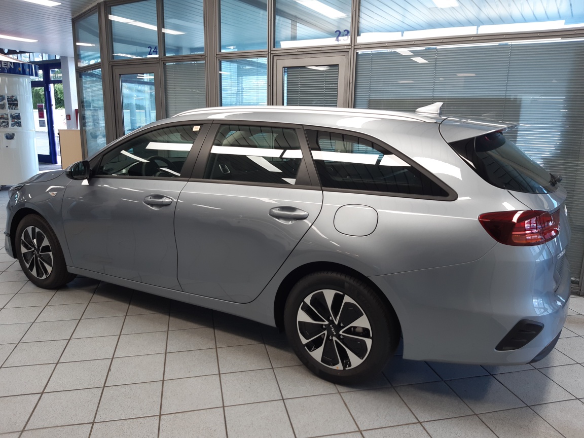 Kia Ceed  bei Hoffmann Automobile in Wolfsburg kaufen und sofort mitnehmen - Bild 12