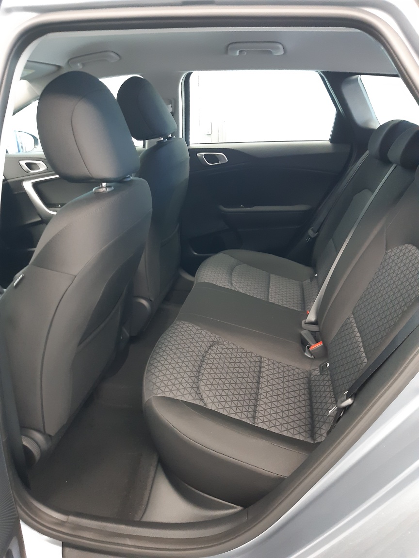 Kia Ceed  bei Hoffmann Automobile in Wolfsburg kaufen und sofort mitnehmen - Bild 5