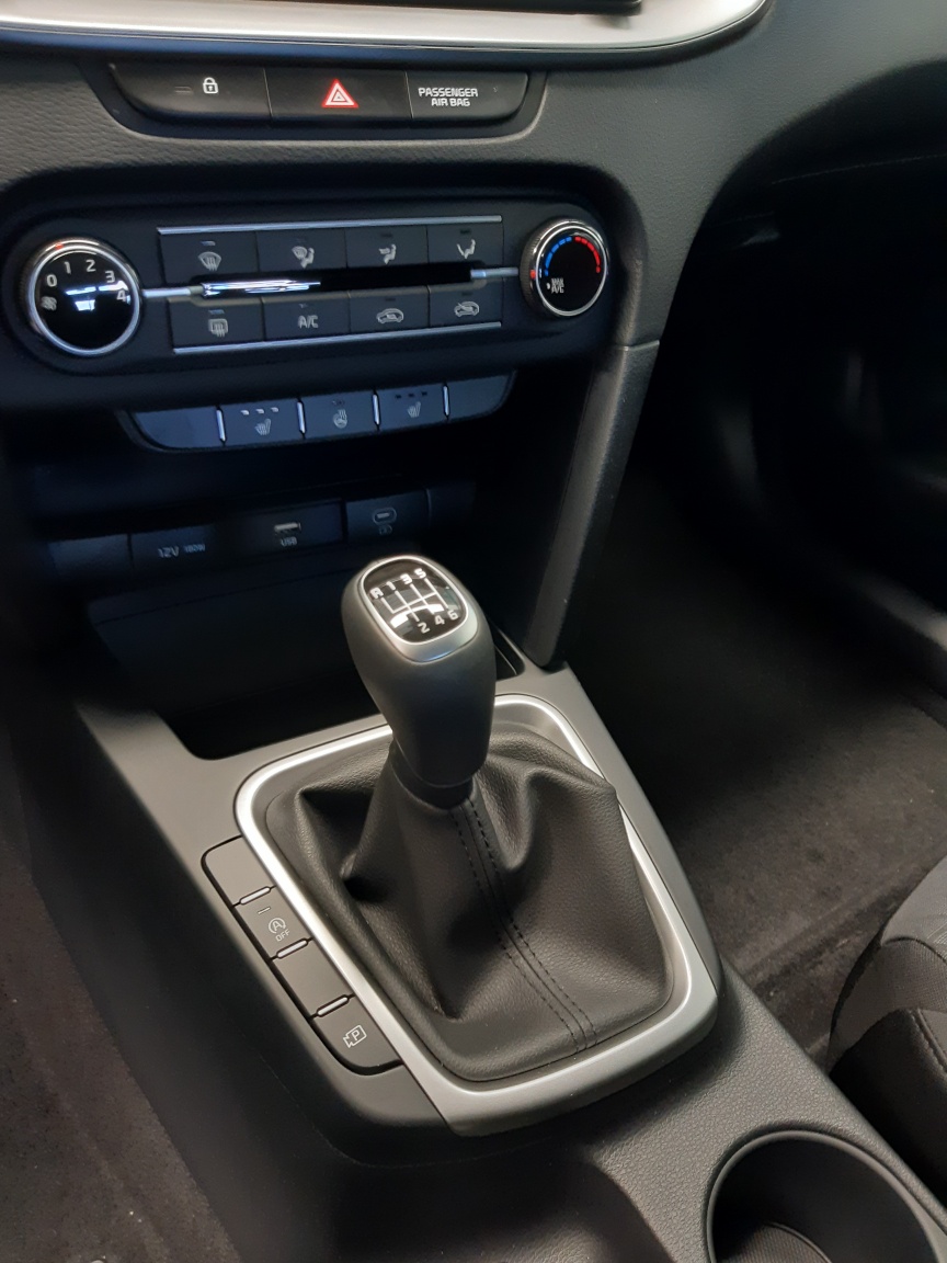 Kia Ceed  bei Hoffmann Automobile in Wolfsburg kaufen und sofort mitnehmen - Bild 6