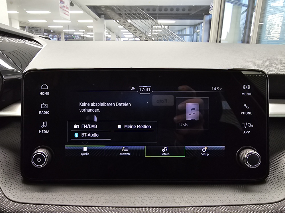 Skoda Fabia  bei Hoffmann Automobile in Wolfsburg kaufen und sofort mitnehmen - Bild 11