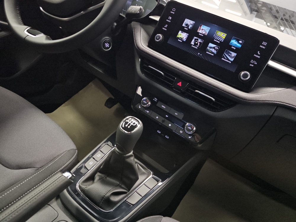 Skoda Fabia  bei Hoffmann Automobile in Wolfsburg kaufen und sofort mitnehmen - Bild 6