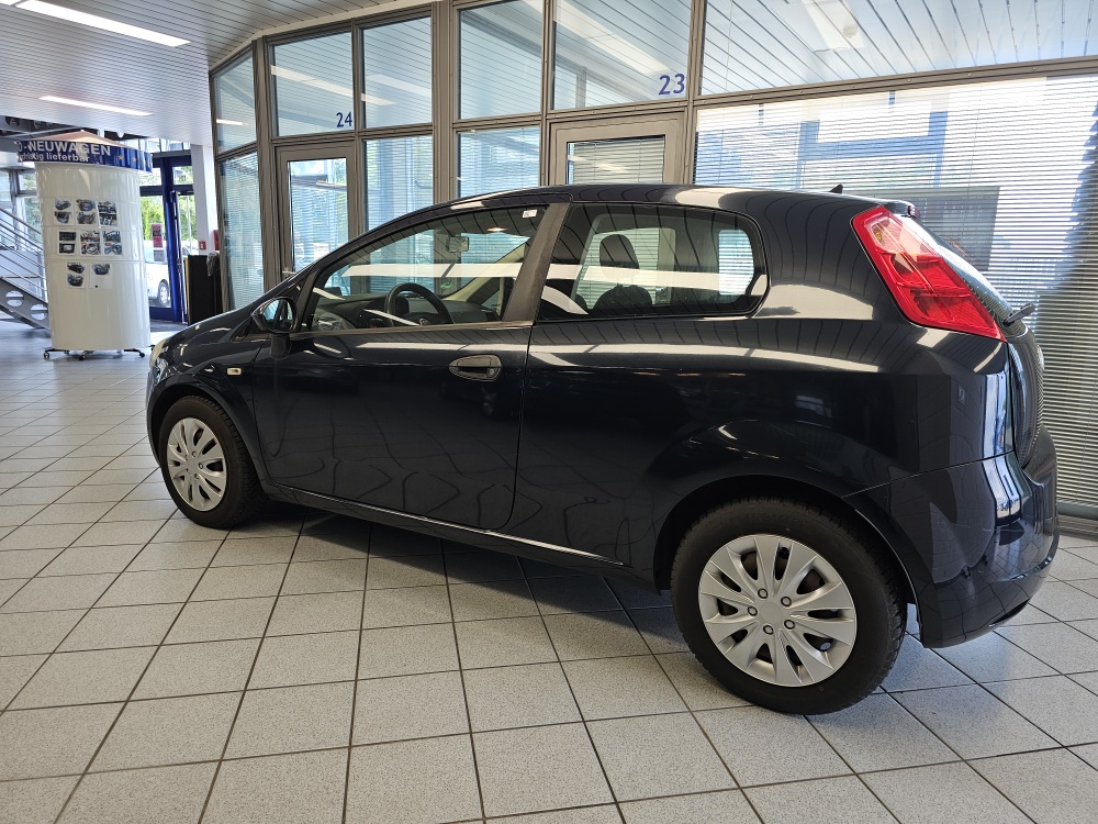 Fiat Punto  bei Hoffmann Automobile in Wolfsburg kaufen und sofort mitnehmen - Bild 11