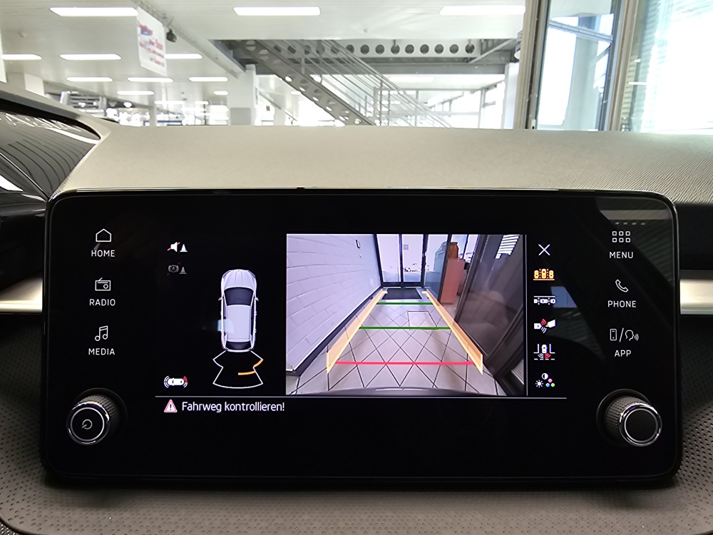 Skoda Fabia bei Hoffmann Automobile in Wolfsburg kaufen und sofort mitnehmen - Bild 14