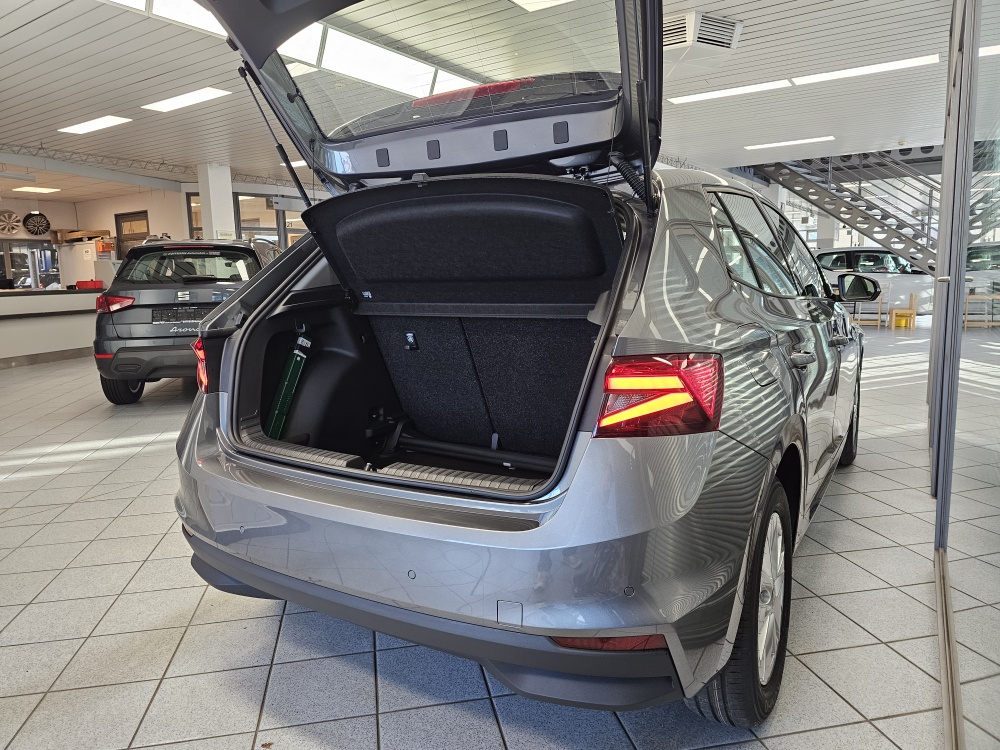 Skoda Fabia bei Hoffmann Automobile in Wolfsburg kaufen und sofort mitnehmen - Bild 2