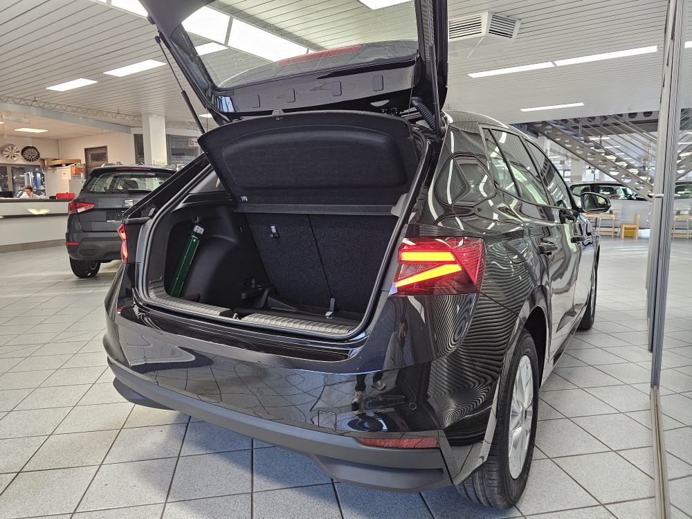 Skoda Fabia bei Hoffmann Automobile in Wolfsburg kaufen und sofort mitnehmen - Bild 2