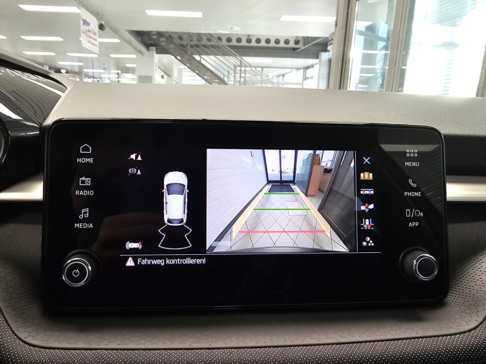 Skoda Fabia  bei Hoffmann Automobile in Wolfsburg kaufen und sofort mitnehmen - Bild 14