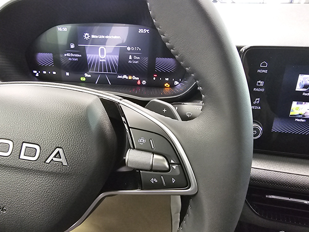 Skoda Fabia  bei Hoffmann Automobile in Wolfsburg kaufen und sofort mitnehmen - Bild 15