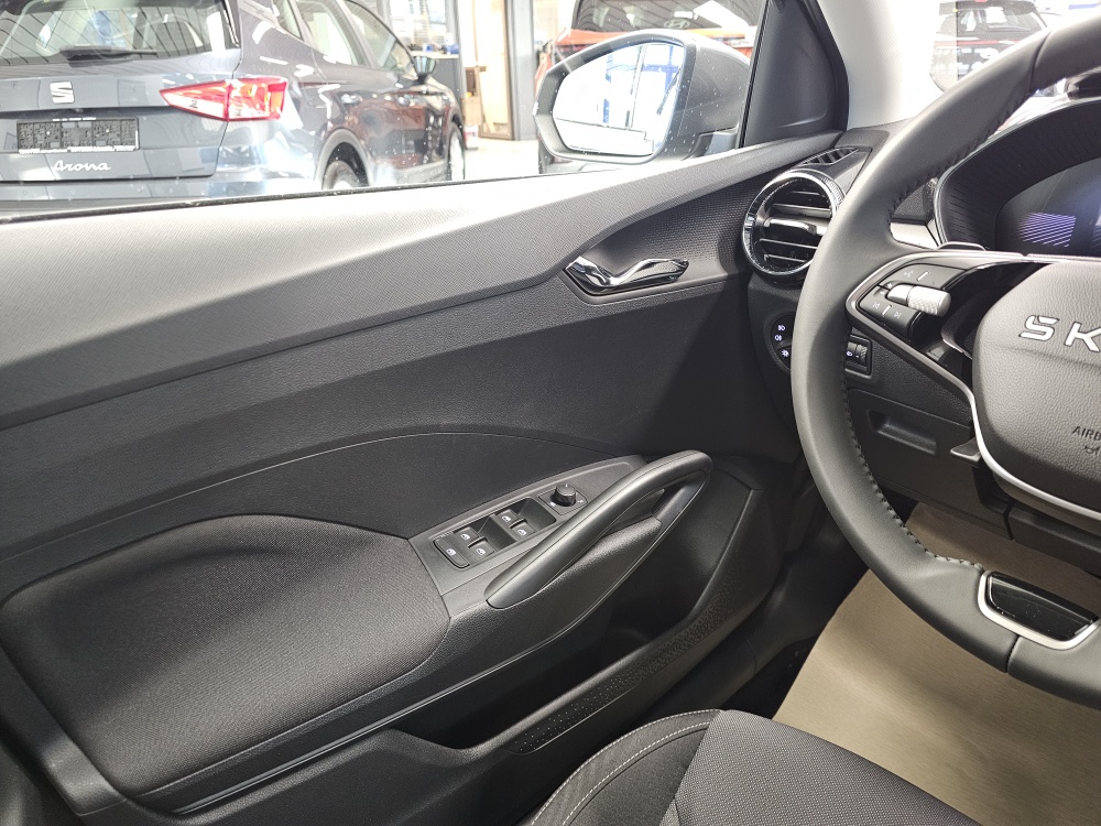 Skoda Fabia  bei Hoffmann Automobile in Wolfsburg kaufen und sofort mitnehmen - Bild 17