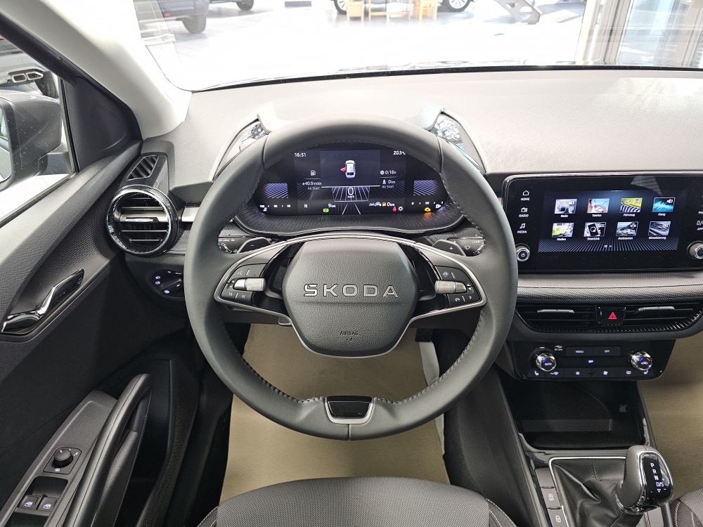 Skoda Fabia  bei Hoffmann Automobile in Wolfsburg kaufen und sofort mitnehmen - Bild 18