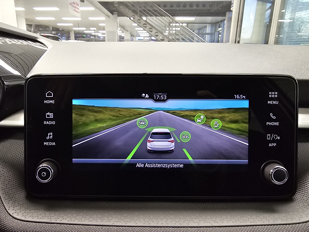 Skoda Fabia  bei Hoffmann Automobile in Wolfsburg kaufen und sofort mitnehmen - Bild 13