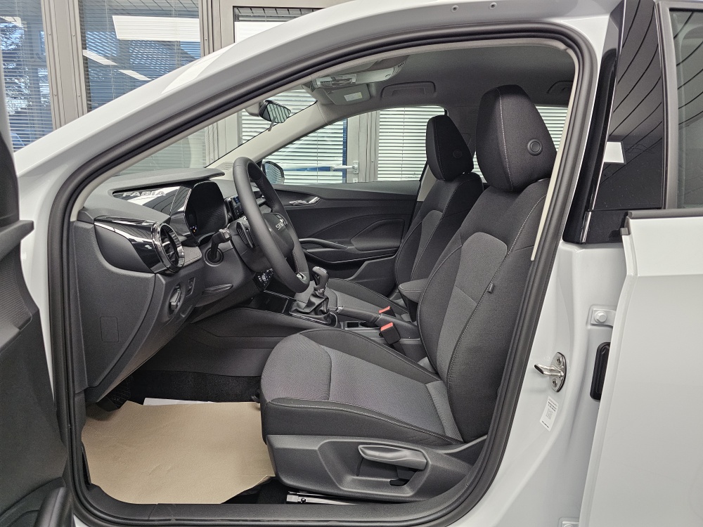 Skoda Fabia  bei Hoffmann Automobile in Wolfsburg kaufen und sofort mitnehmen - Bild 20