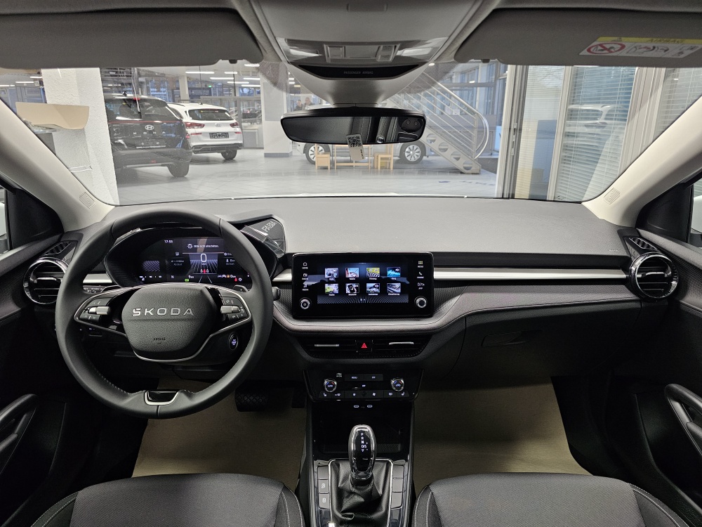 Skoda Fabia  bei Hoffmann Automobile in Wolfsburg kaufen und sofort mitnehmen - Bild 5