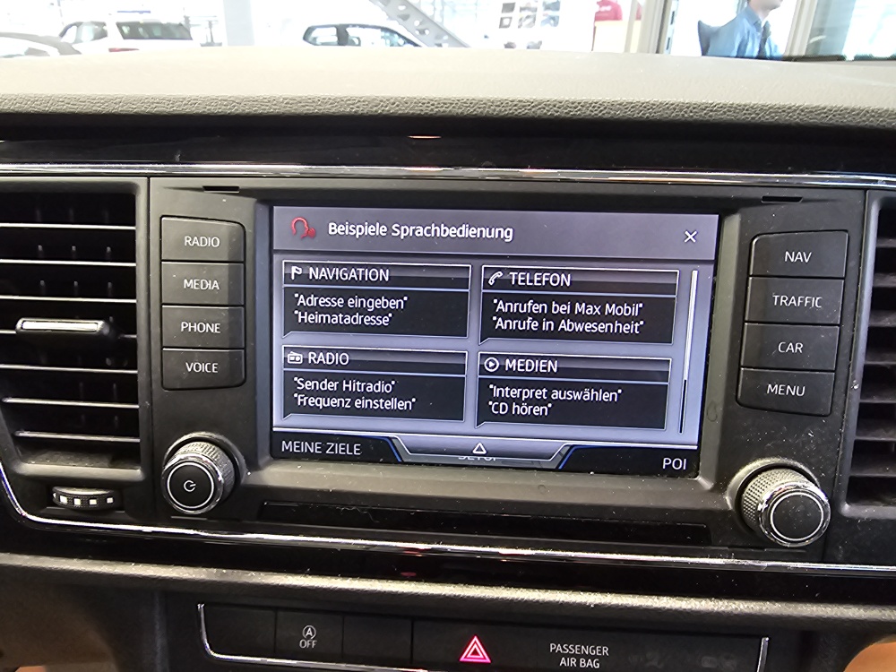 Seat Leon Sportstourer  ST  bei Hoffmann Automobile in Wolfsburg kaufen und sofort mitnehmen - Bild 12