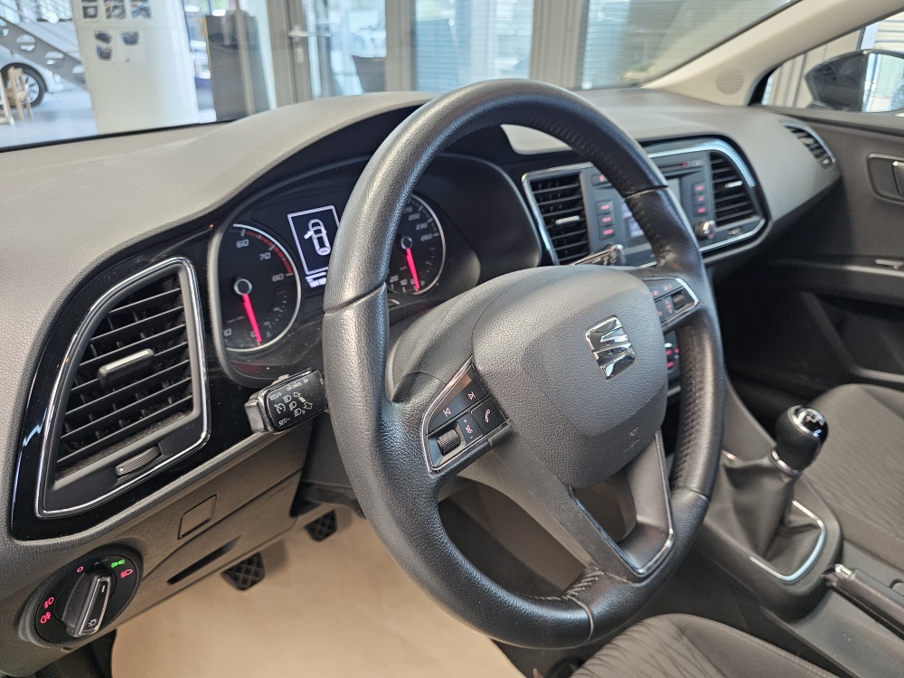 Seat Leon  bei Hoffmann Automobile in Wolfsburg kaufen und sofort mitnehmen - Bild 16