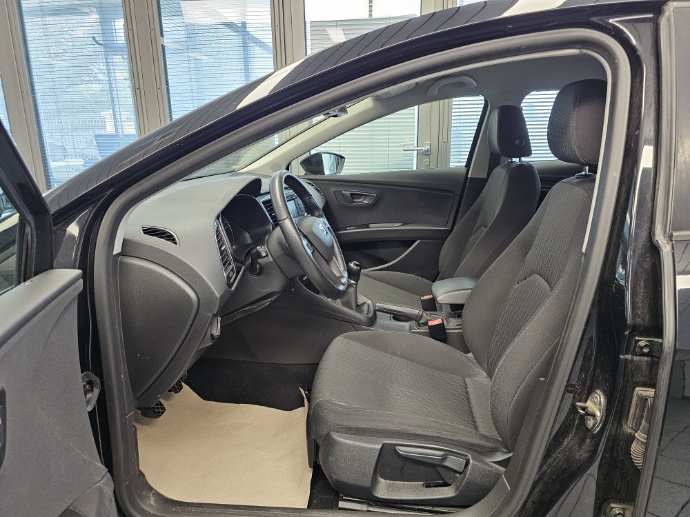 Seat Leon  bei Hoffmann Automobile in Wolfsburg kaufen und sofort mitnehmen - Bild 17